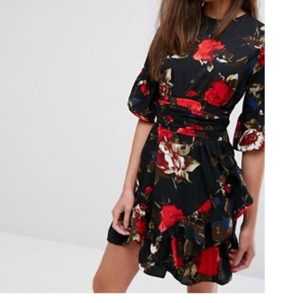 PrettyLittleThing Frill Floral Mini Dress